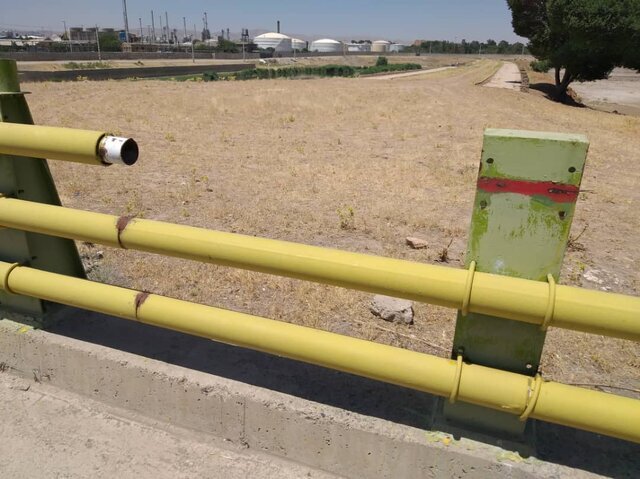 تصاویری تکان دهنده از سرقت تجهیزات پلها | سرقتهایی که با جان مردم بازی میکند