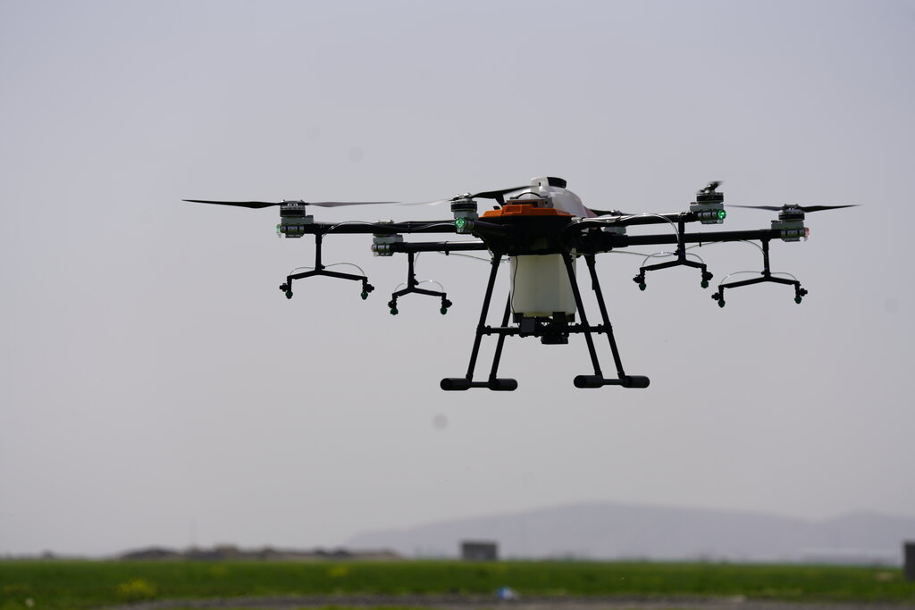 پرواز پهباد نخبگان شریف از آزادی | پرنده بدون سرنشین تحریم را دور زد