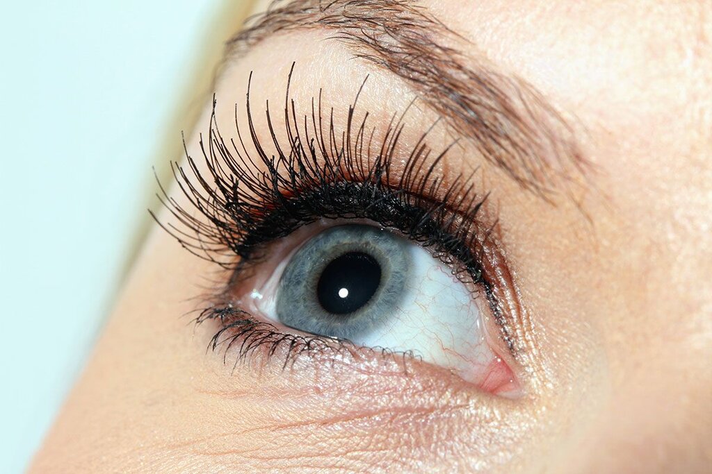 چشم های درشت