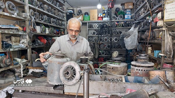 تصاویر | اینجا تهران سال ۱۴۰۱؛ اجاره خانه فقط ۳۰۰ هزار تومان | صاحبخانهای که دلگرمی اجاره نشینهاست