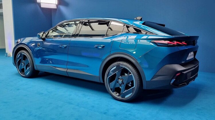 رونمایی از پژو ۴۰۸ مدل ۲۰۲۳ | یک فستبک با ظاهری غیرمتعارف + تصاویر