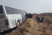 وقوع حادثه برای اتوبوس زائران عراقی در سبزوار |  ۱۱ نفر مصدوم شدند