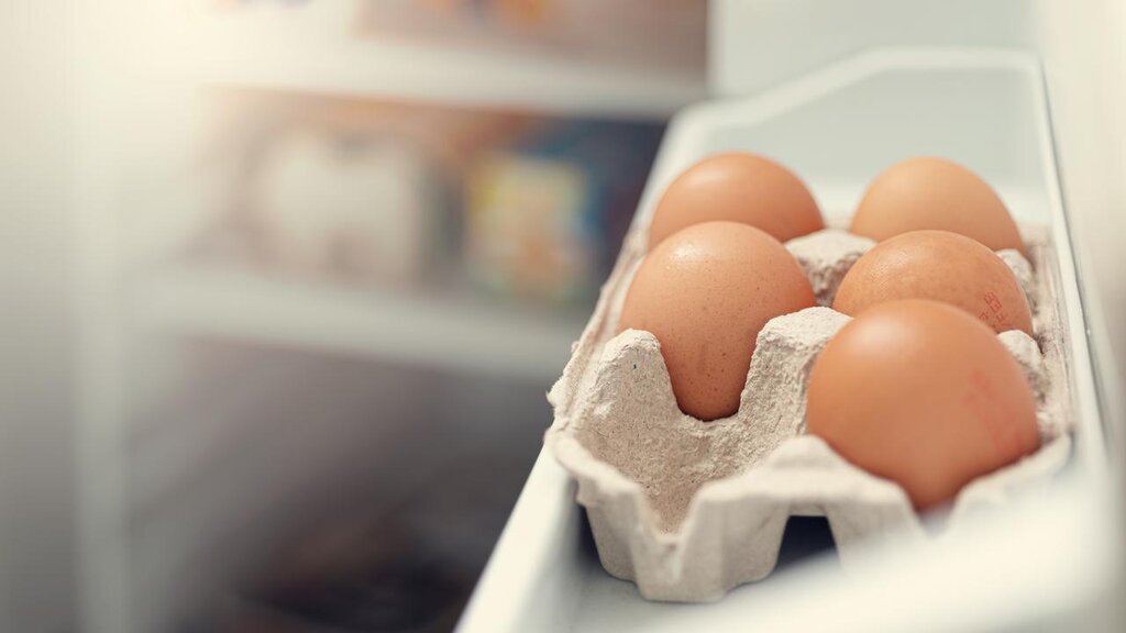 مزایا و معایب نگهداری تخم‌مرغ در یخچال | تخم‌مرغ پخته تا چند روز قابل مصرف است؟