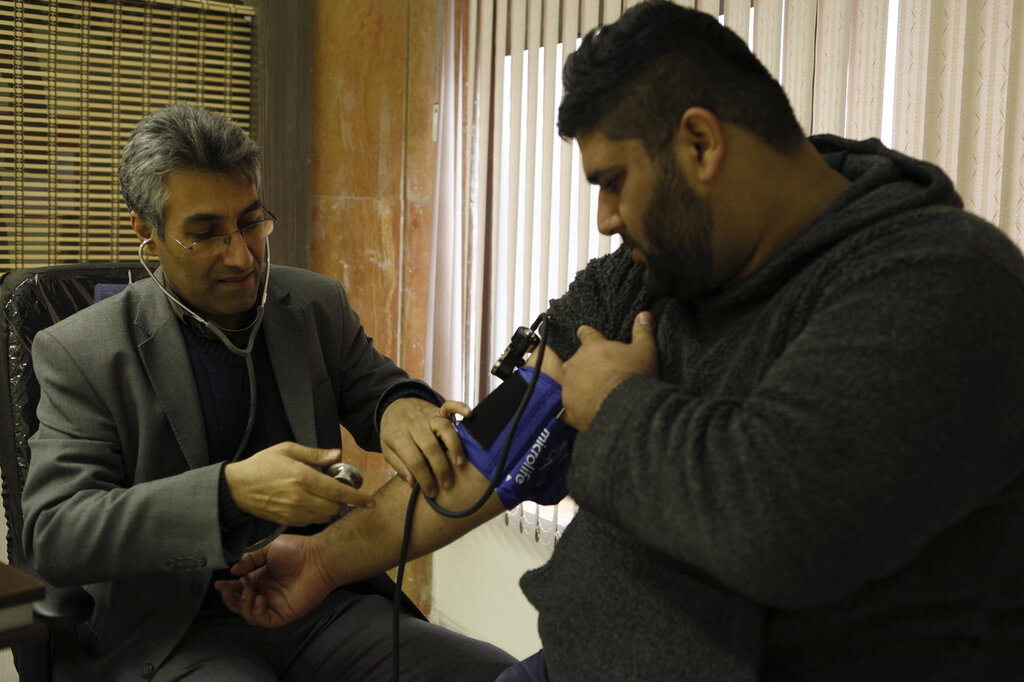 راهاندازی باشگاهی برای چاق و چلهها! | دعوت از مثبت ۱۰۰ کیلوییها | خداحافظی با پرخوریهای بیحد و مرز