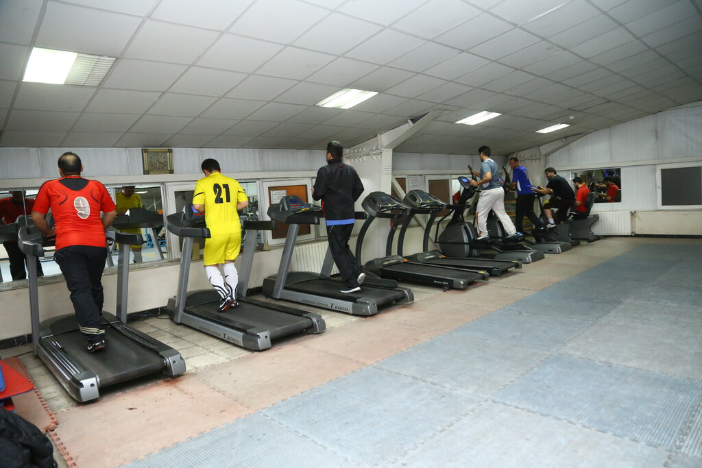 راهاندازی باشگاهی برای چاق و چلهها! | دعوت از مثبت ۱۰۰ کیلوییها | خداحافظی با پرخوریهای بیحد و مرز