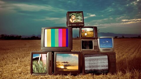 تصاویر | اولین تلویزیون‌های رنگی چه شکلی بودند؟ | وقتی اروپا از فیلیپین عقب ماند