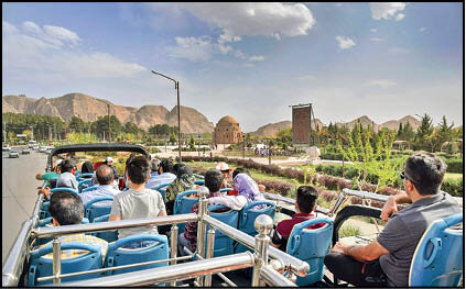 ایران را با اتوبوسهای گردشگردی بگردید