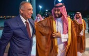 ببینید |‌ ولیعهد عربستان راننده نخست وزیر عراق شد! | واکنش معنادار محمد بن‌سلمان در استقبال از مصطفی الکاظمی