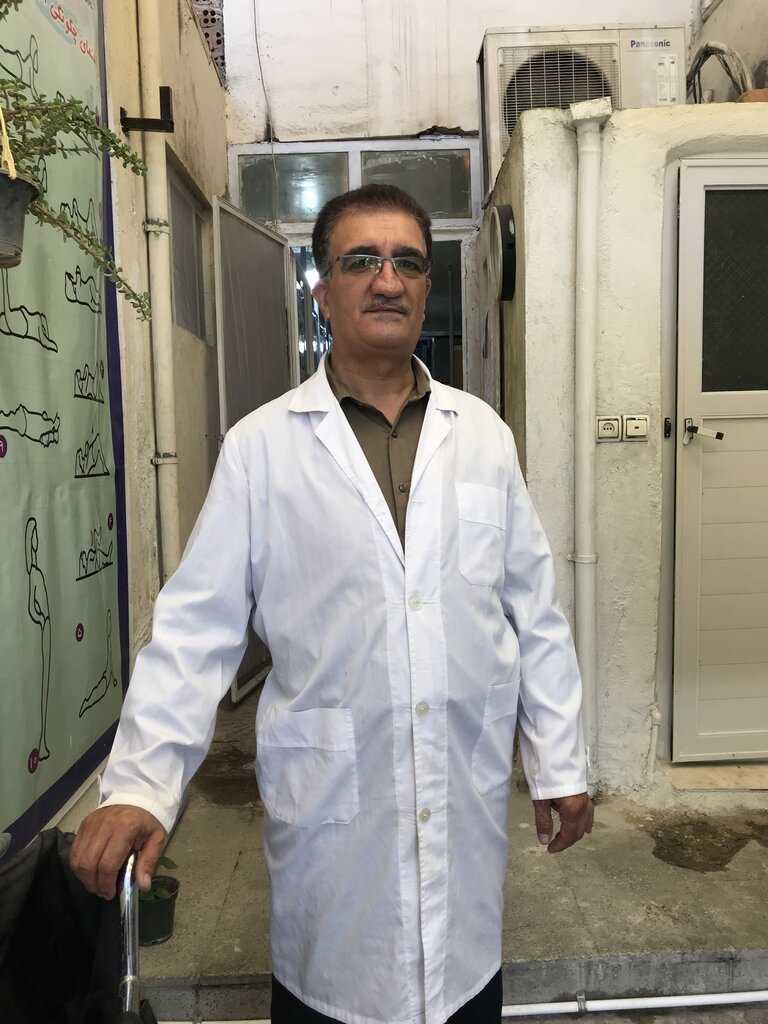 شنیدنیهای یک قرار بیستساله | فیزیوتراپی متفاوت به سبک آقای جانباز