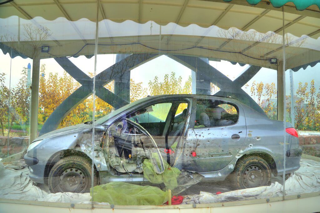 ببینید| خودروی شهدای هستهای در باغ موزه دفاع مقدس| ترور ناجوانمردانه دانشمندان در خیابانهای شهر