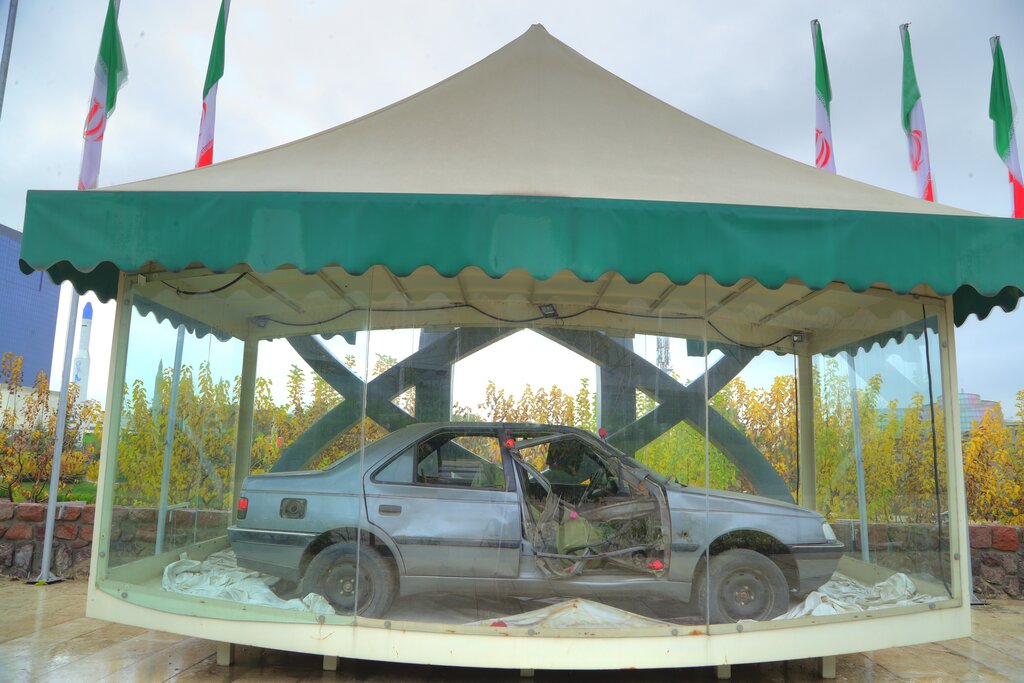 ببینید| خودروی شهدای هستهای در باغ موزه دفاع مقدس| ترور ناجوانمردانه دانشمندان در خیابانهای شهر