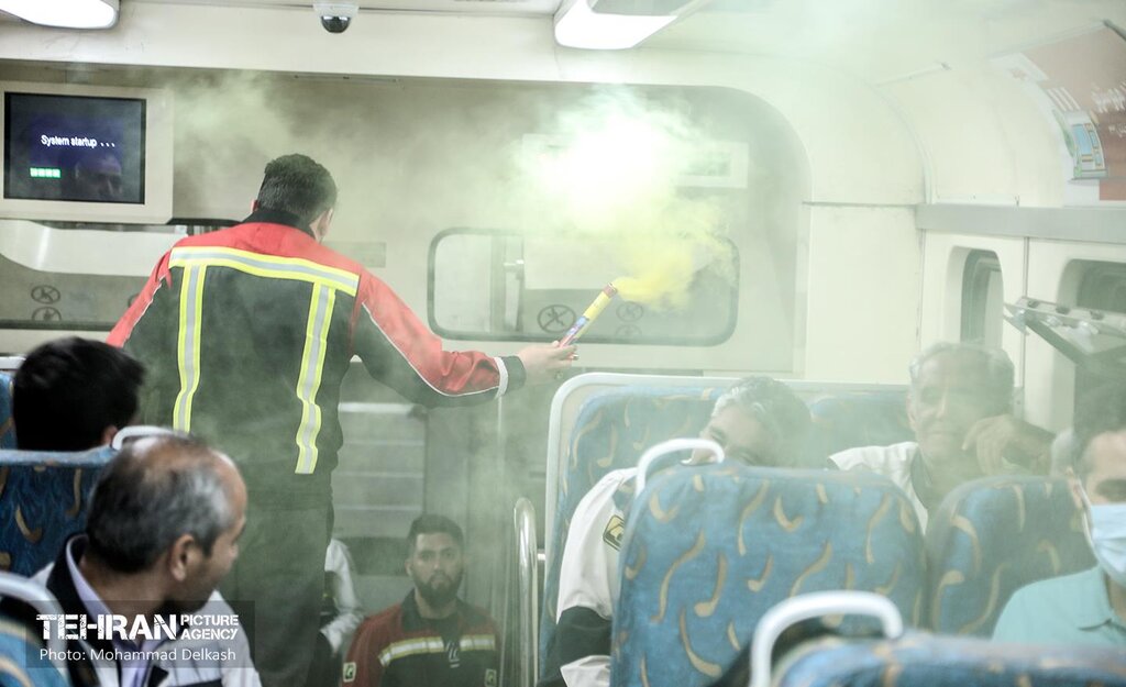 مانور حريق و تخليه مسافران مترو