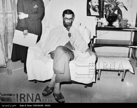 چرا اولین درمانگاه از پذیرش ایشان امتناع کرد؟ / روایتی از جزئیات ترور آیت الله خامنه ای + عکس ها 8