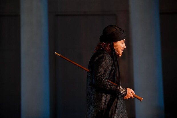 چرا همایون شجریان با برادران پورناظری همکاری نکرده است؟ | هزینه ده ها میلیارد تومانی برای این برنامه | همه حواشی کنسرت نمایش «سیصد»