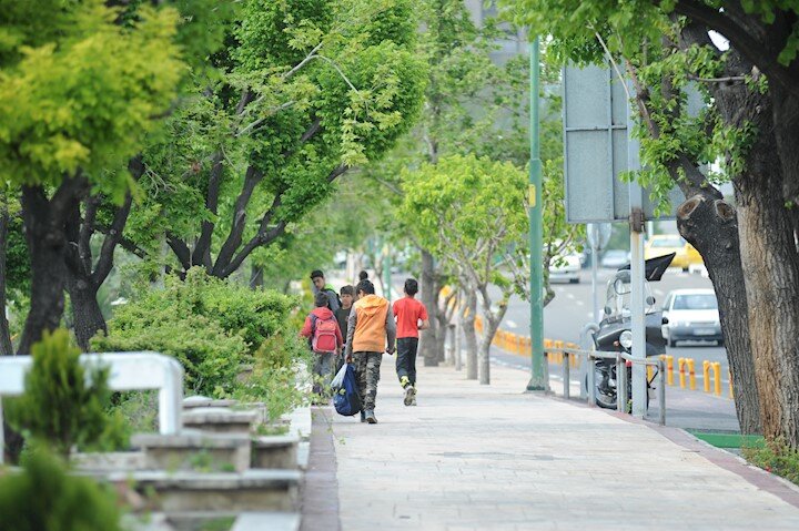 بهرهکشی خرده فروشان از کودکان برای فروش مواد مخدر | فرزندانی که مجبور به گردن گرفتن جرم میشوند
