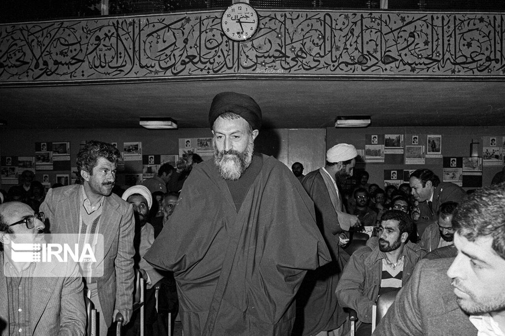 تصاویری دیده نشده از آیت الله بهشتی