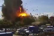 تصاویری از اصابت موشک روسی به مرکز خرید در اوکراین | هزار نفر در کرمنچوک حضور داشتند