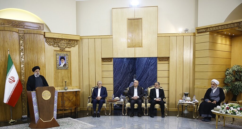 تصاویر رییسجمهوری قبل از سفر به ترکمنستان