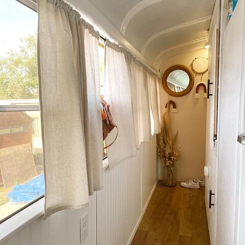 شروع یک زندگی در خانه اتوبوسی !!؟؟؟!! شروع یک زندگی در خانه اتوبوسی !!؟؟؟!!