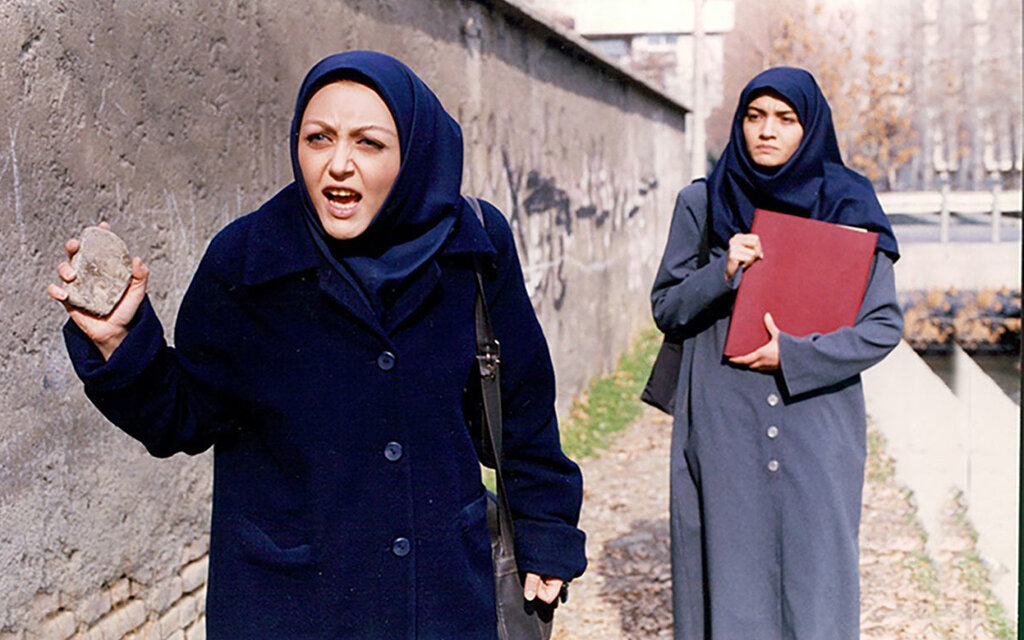 روایت ملتهب علفزار از حادثه واقعی تعرض گروهی دهه ۹۰ | پرونده های جنجالی که پایشان به سینما رسید | از شهلا جاهد تا نخستین قاتل زن سریالی ایران