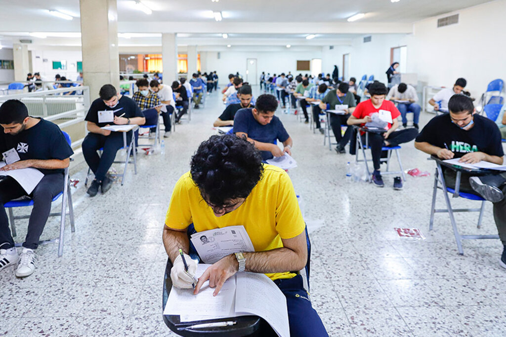 وزیرعلوم: راهی برای انتقال پاسخهای کنکور به داخل حوزههای امتحانی وجود نداشت | گشت ارشاد در دانشگاهها راه اندازی نشده است