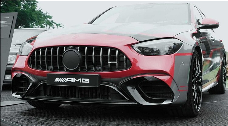 تصاویری از پرچمدار کلاس C مرسدس | غول ۴ سیلندر به زودی رونمایی میشود