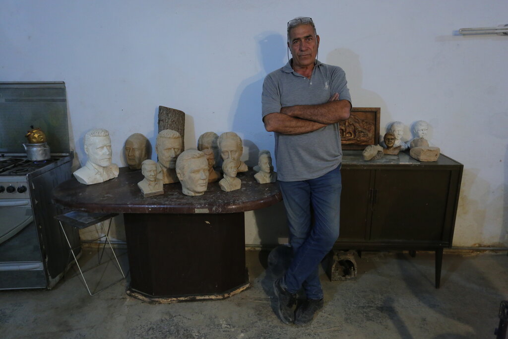 مجسمهسازی ۱۵دقیقهای | ساخت مجسمه آدمهای خوشقلب و بیشیلهپیله راحتتر است | شگفتی کار یک مجسمهساز؛ عمل زیبایی روی چهره برخی آدمها