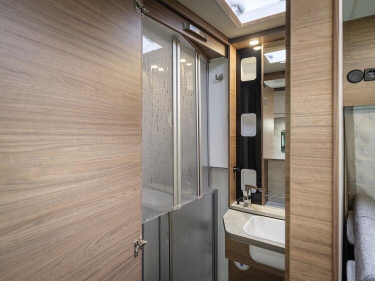 تصاویری از شاهکار غول کمپرساز آلمانی | تلاشی جدید بر روی فولکس واگن T6.1