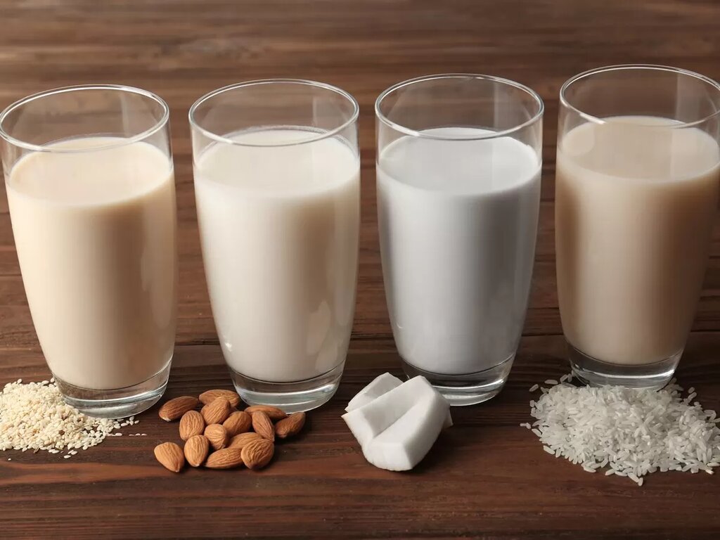 جدیدترین قیمت انواع شیرهای طعم‌دار در بازار  | یک لیتر شیر سویا ۶۰ هزار تومان!