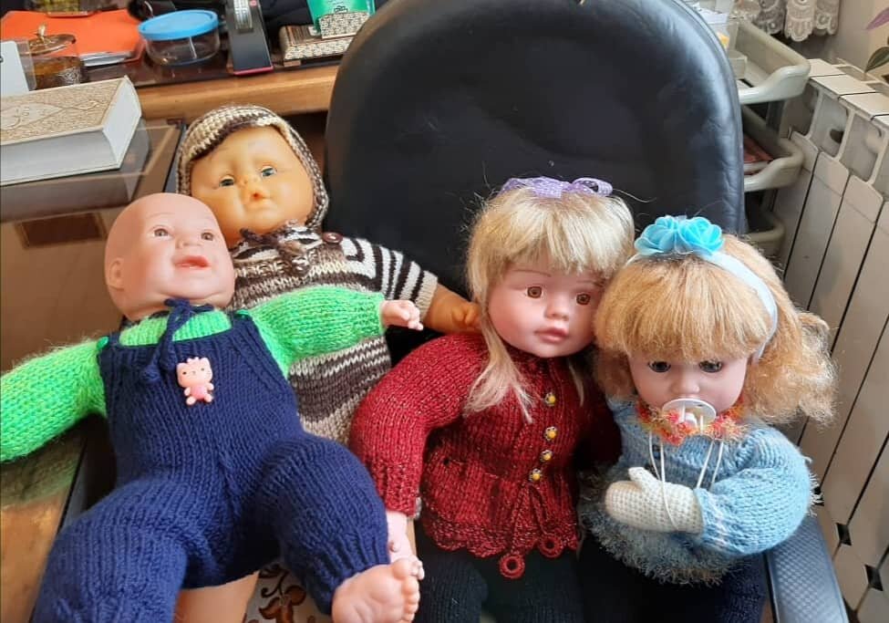 این خیر جراح زیبایی عروسکهاست | دست و پا بده عروسک تحویل بگیر!