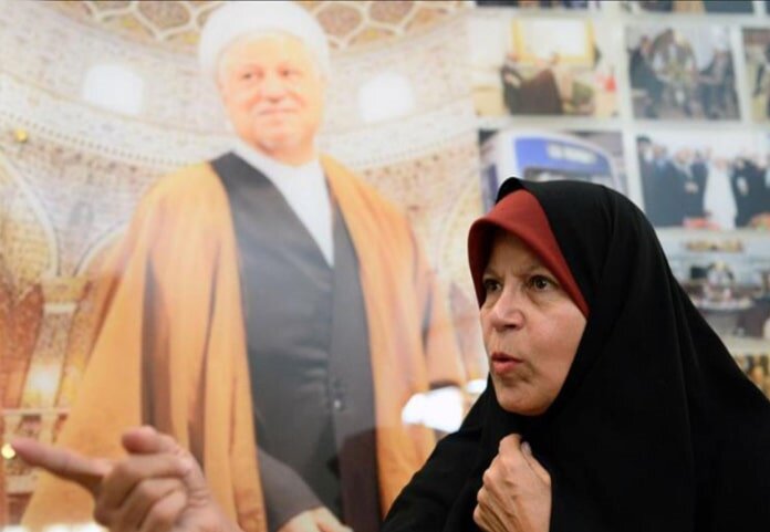 گزارشی از سوابق فائزه هاشمی در مواضع عجیب و حاشیه ساز | از تشویق به بیحجابی و نافرمانی مدنی تا مقایسه امیرانتظام با امام حسین (ع)