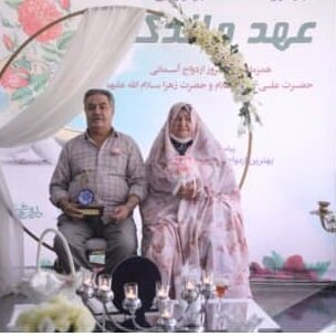 پدربزرگها و مادربزرگها پای سفره عقد | تجلیل از همسرانی که نیم قرن عاشق ماندند + فیلم