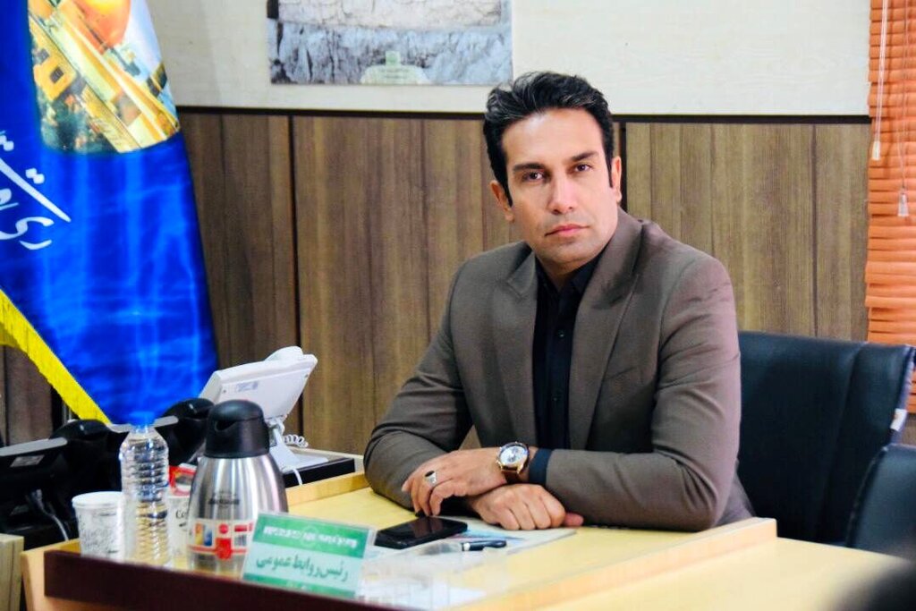 رونمایی از کتابچه ۵ زبانه پروژههای شاخص قبله تهران