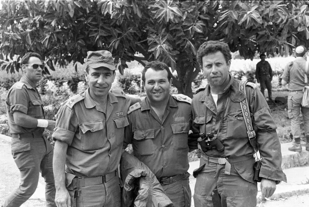 سرنخ های کلیدی از پرونده ربایش حاج احمد متوسلیان و همراهانش | نگاهی جدید به یکی از سرّی‌ترین عملیات‌های اسرائیل | چهره کلیدی ربایش کیست؟