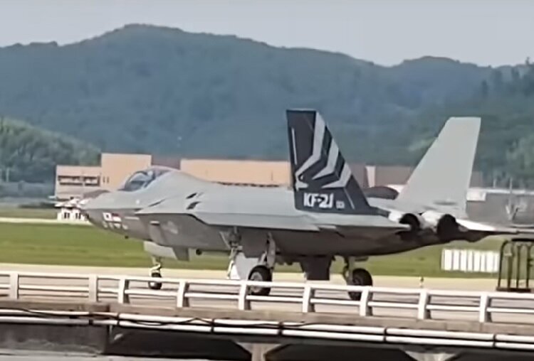 جنگنده KF-21 کره جنوبی آماده نخستین پرواز | شمارش معکوس آغاز شده است