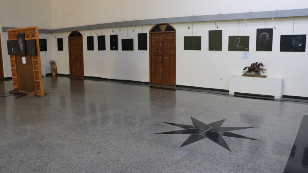 تماشای سیاه مشق نور، در فرهنگسرای اشراق