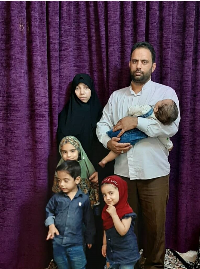 تصاویر مادر دهه هشتادی با ۴ فرزند | جوانترین مادر ایرانی را میشناسید؟