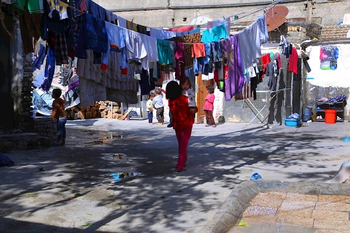 مستقیم از کابل تا کوچهپسکوچههای کن | اتباع غیرمجاز در غرب تهران چه میکنند؟ | غلبه جمعیت مهاجران غیرقانونی بر ساکنان بومی