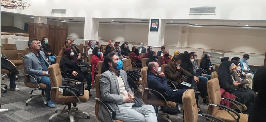 در جستوجوی استعدادهای ادبی منطقه ۹ | «نوین ایدهپردازان جوان» به میدان کسب و کار آمد