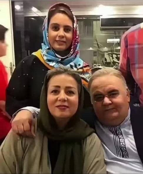 ببینید | تصویر جدید اکبر عبدی در کنار همسر و دخترش