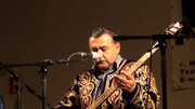 ببینید | اجرای قطعه شاه پناهم بده توسط خواننده سرشناس تاجیکستان  