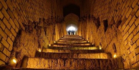 تصاویری جالب از طولانی‌ترین قنات جهان در ایران