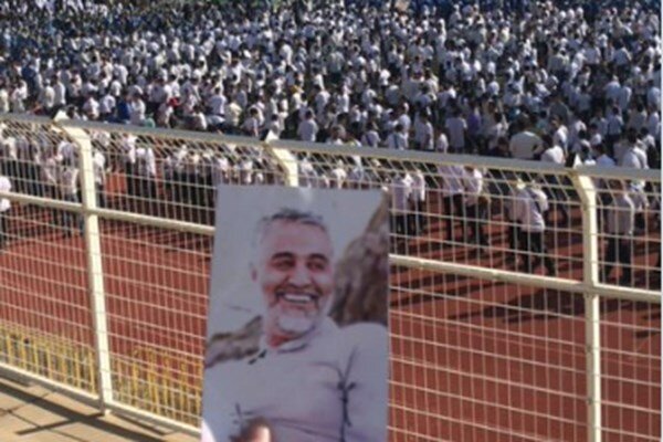 ببینید | اجتماع چند هزار نفری در بعلبک برای همخوانی «سلام فرمانده» 
