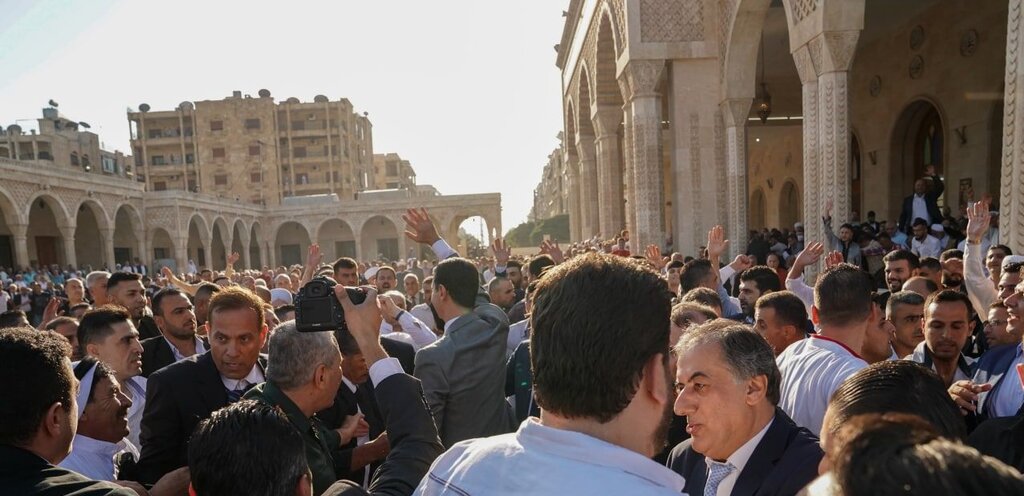 تصاویری از حضور بشار اسد در نماز عید قربان
