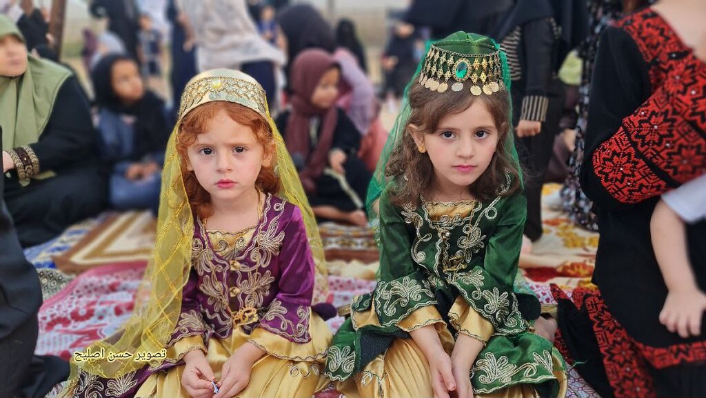 تصاویر نماز عید قربان در کشورهای عربی | پوشش زیبا و سنتی دختران غزه را ببینید