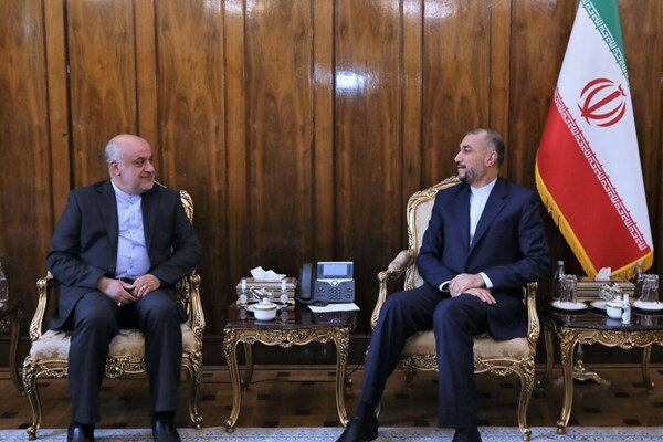 تصاویر تغییر سفیر ایران در یک کشور مهم منطقه | سفیر جدید ایران را بشناسید