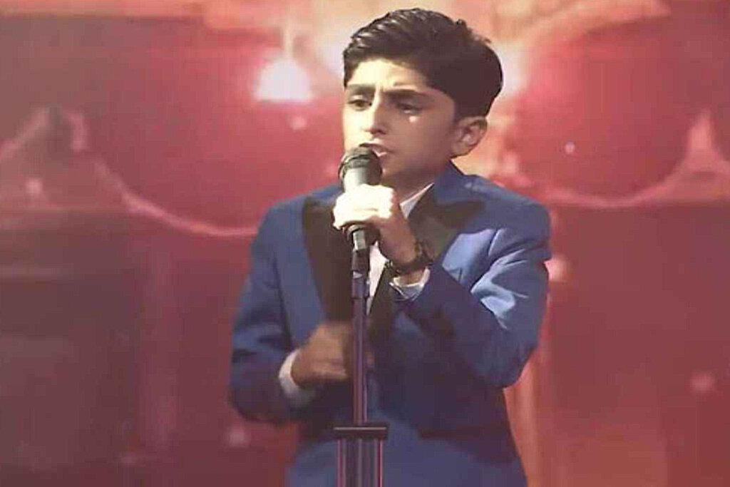 شگفتی فینال عصر جدید | چرا علی طولابی نابغه است؟ | نوجوان لرستانی قطعه فنی برف میبارد را شبیه همایون شجریان خواند؟