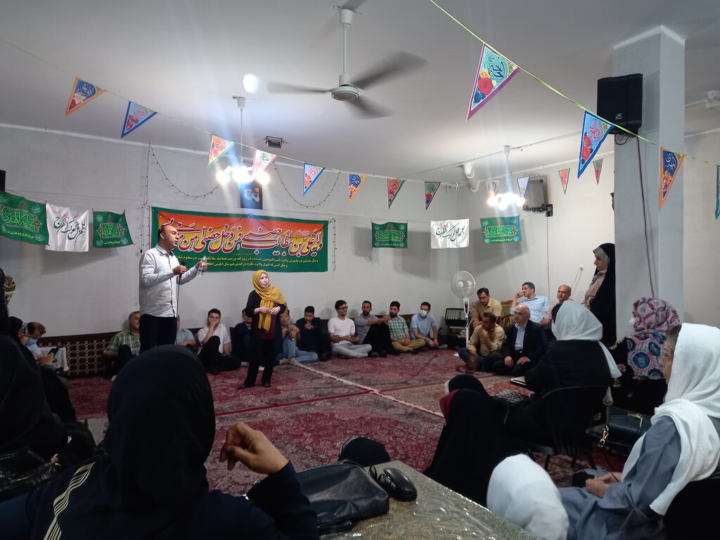 این زن واسطه ازدواج جوانان دمبخت است