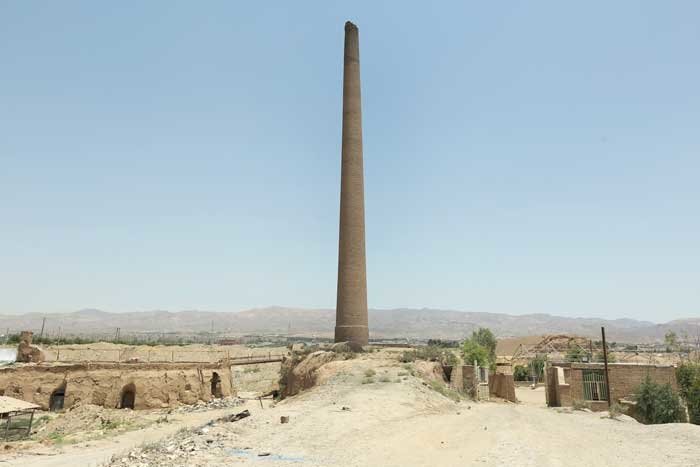 معماری جالب میلهای تاریخی کورههای آجرپزی | بعثیها چرا دودکشها را بمباران میکردند؟