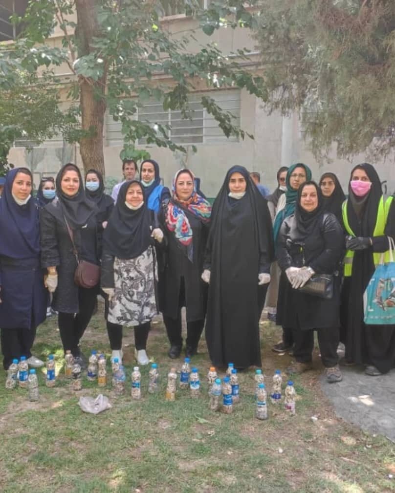 این بانوی تهرانی فیلتر سیگار جمع میکند